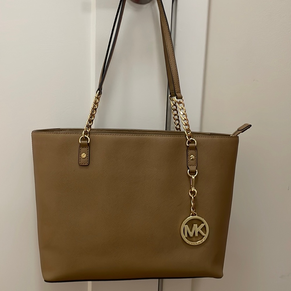 Tan Michael Kors leather purse with gold